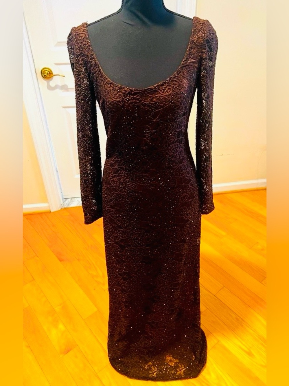 Sale 🔥🔥🔥Niteline stunning vintage brown with gold sequins maxi dress size 8